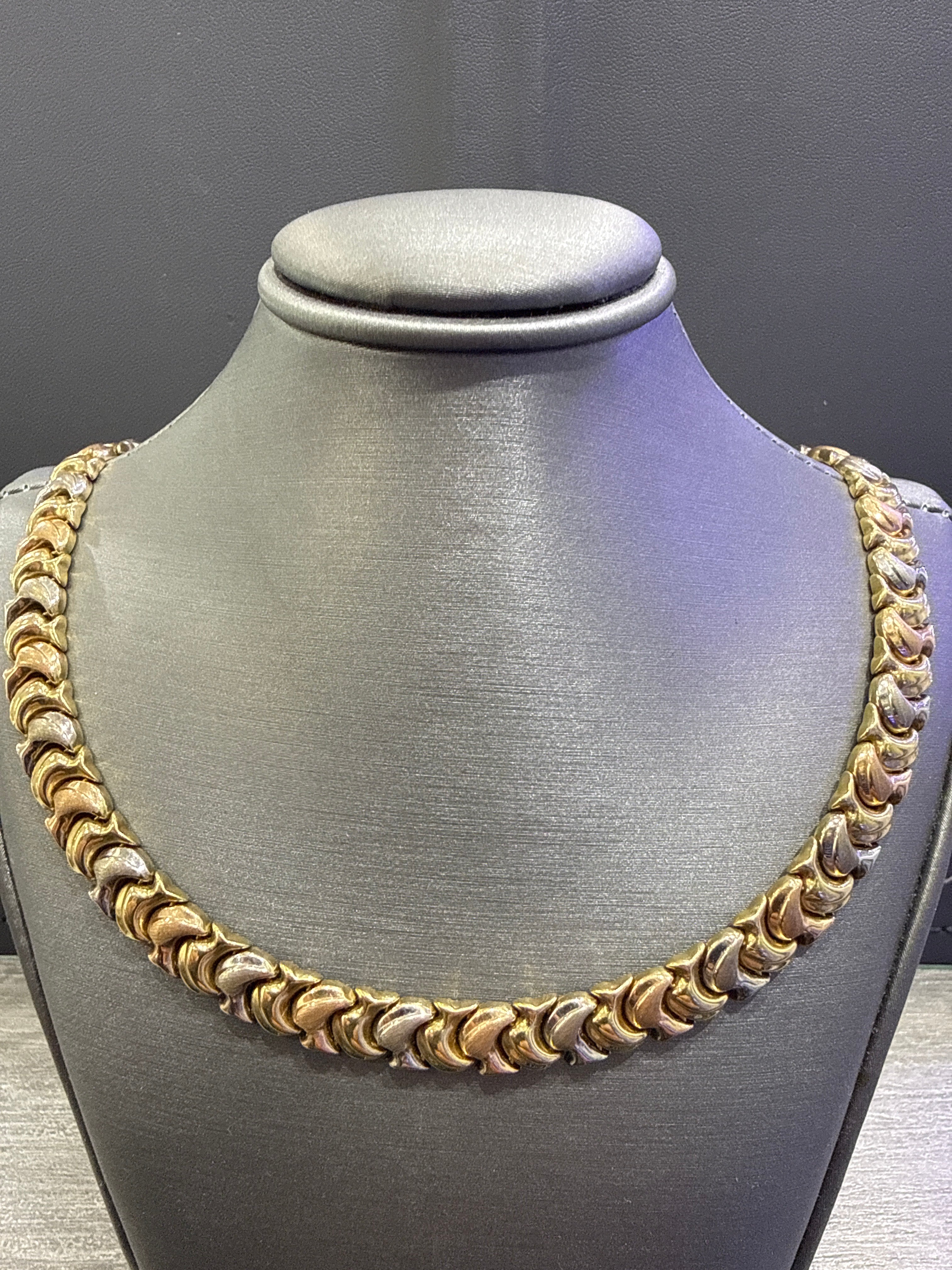 14K Tri-Color Gold Ladies Fancy Style Necklace/Choker. M1254. 24.6GR. 17"