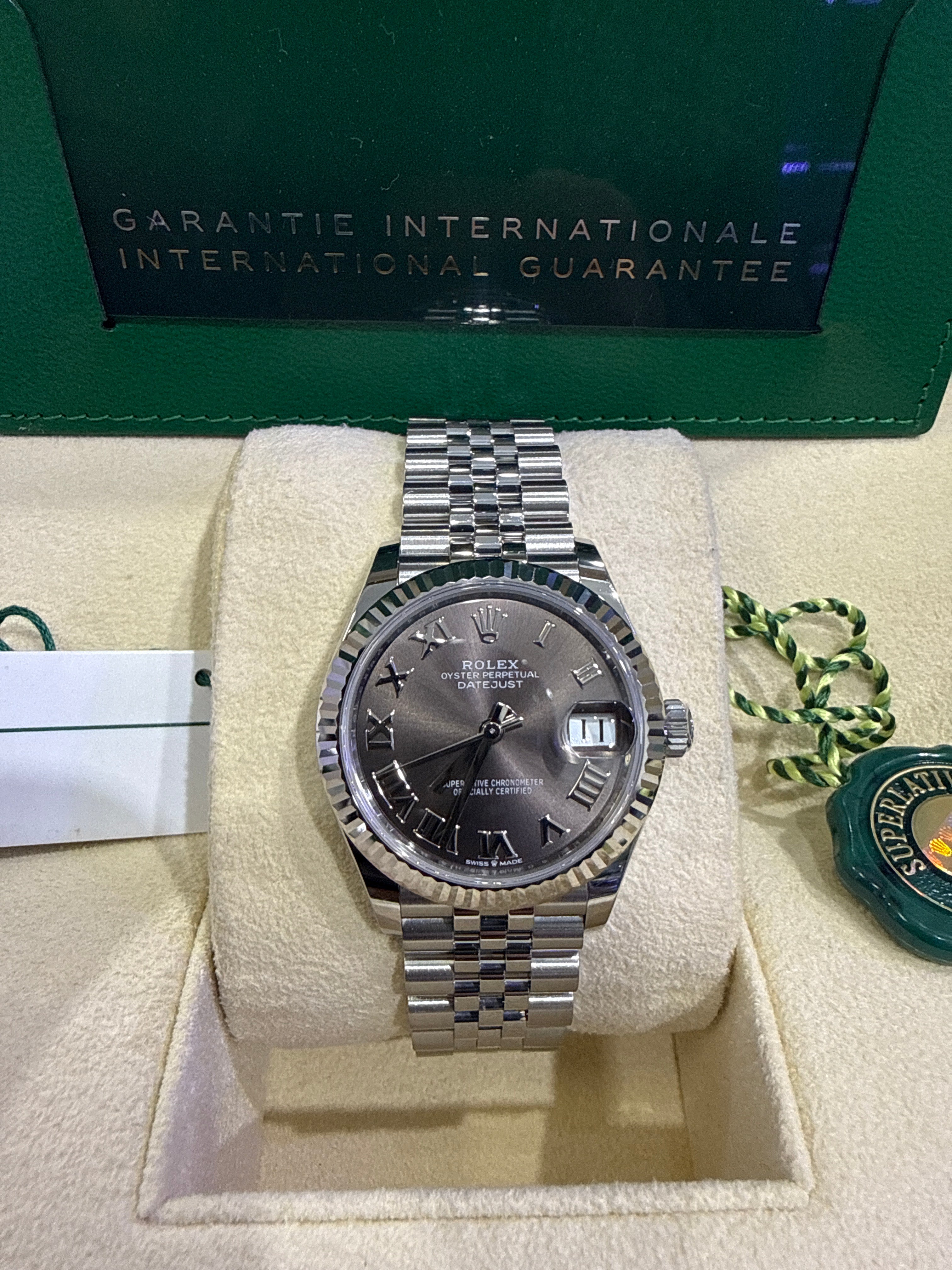 Rolex Datejust 31mm – Ref: 278274-0022 – Dark Grey Sunray Roman Dial, Stainless Steel Jubilee Bracelet Women’s Pre-Owned Watch