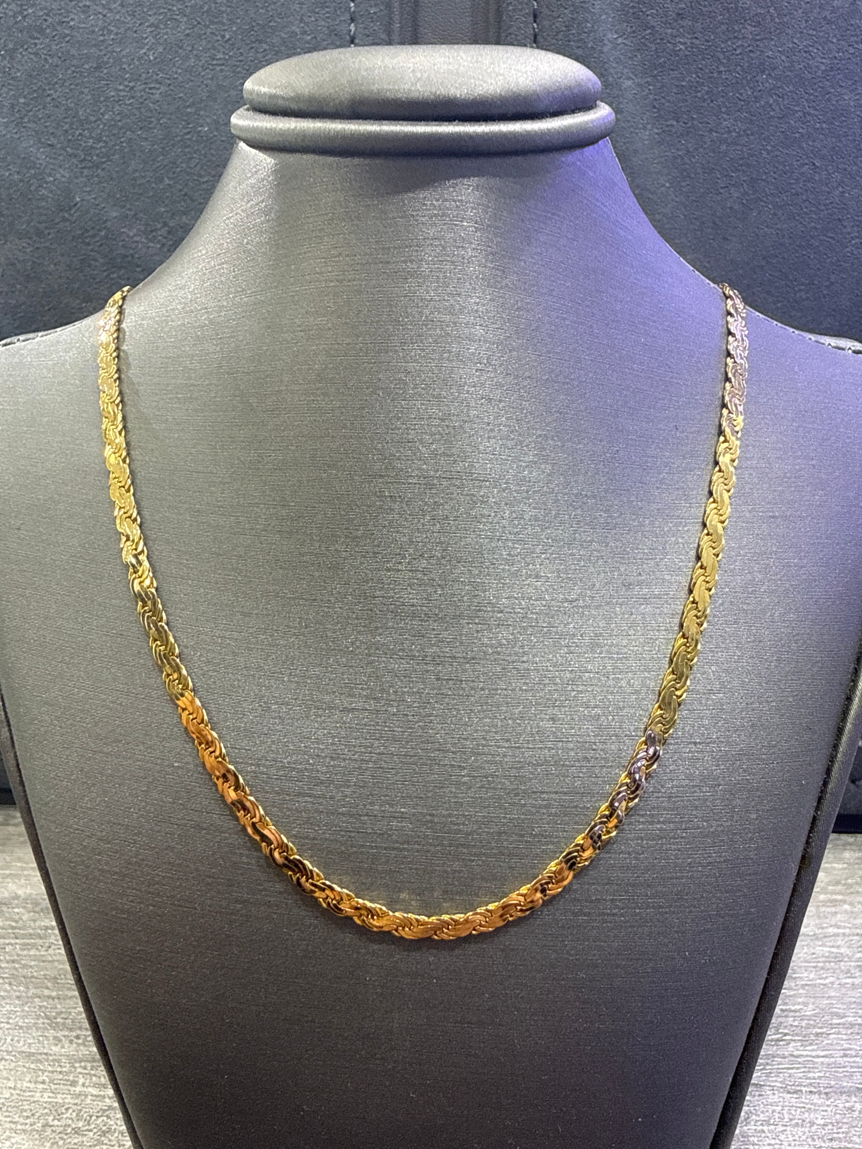 14KT Yellow Gold Flate S Style Chain / Necklace. 8.8GR - 18" - 2.75MM