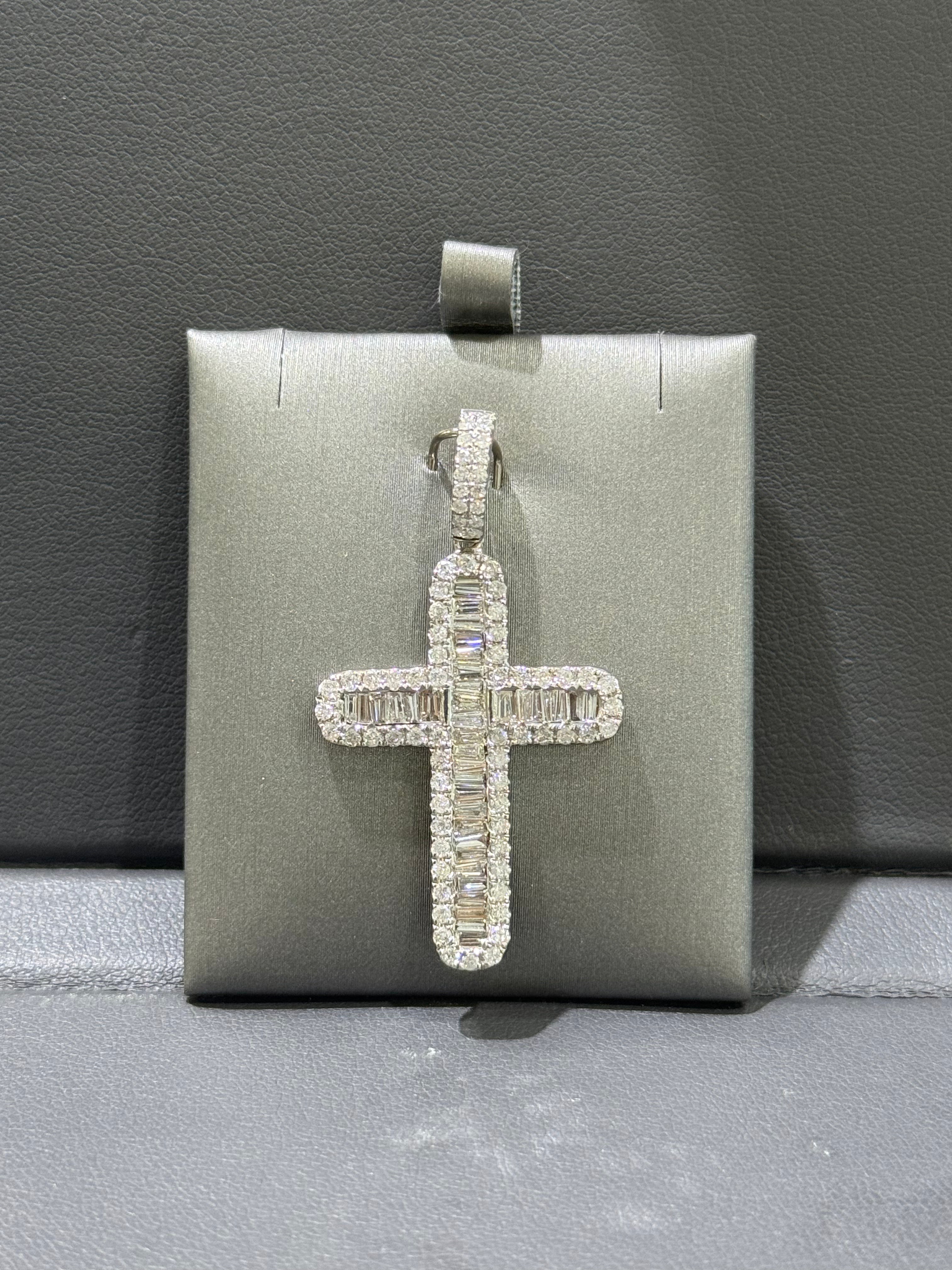 14K white gold diamond cross pendant/charm with natural diamonds. Baguettes and rounds. DTW=1.50CT - G-H/VS-SI. 5.3GR